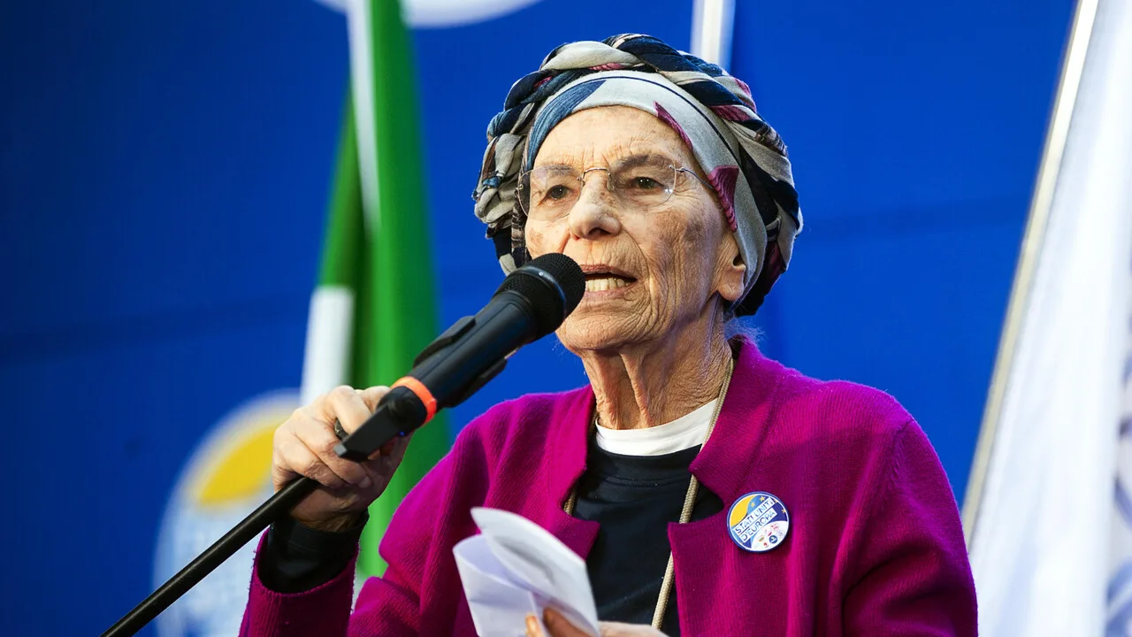 Emma Bonino in ospedale a Roma dopo un malore per problemi respiratori