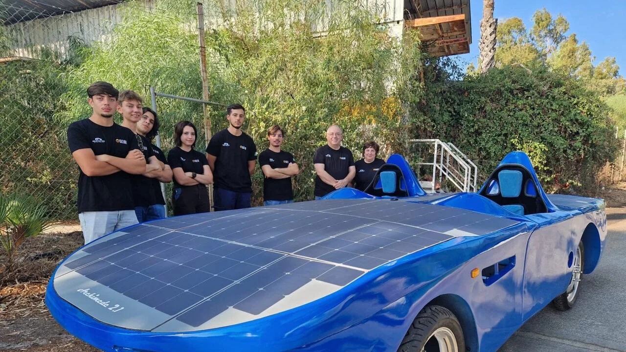 Archimede, l'auto solare siciliana sfida l'Europa a Zolder