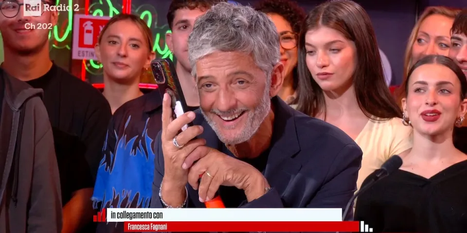 Mentana lascia La7: l'ultimo giorno al Tg e le domande di Fiorello
