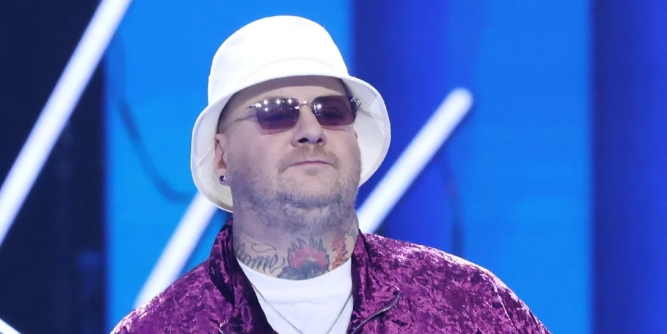 Jake La Furia: biografia, carriera e vita privata del rapper e giudice di X Factor
