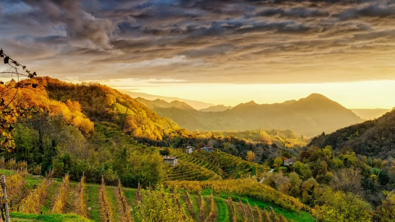 Best in Travel 2027, Lonely Planet premia il Veneto e le Eolie: viaggi lenti e autentici